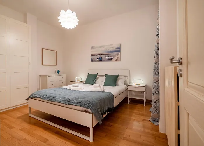 Guesthost - Dimora Del Teatro Sightly Apartment *