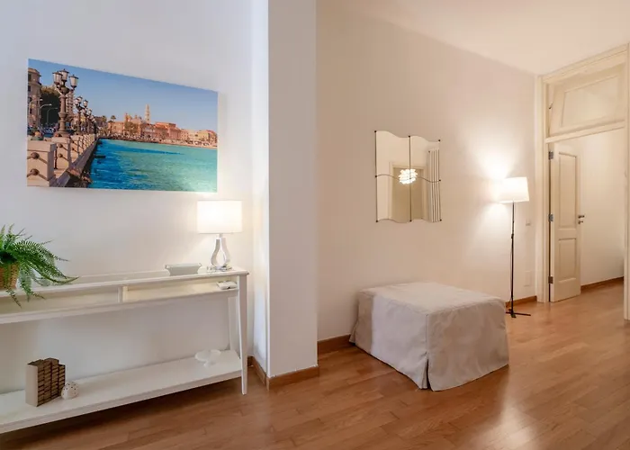 Apartment Guesthost - Dimora Del Teatro Sightly *