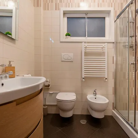 Daire Guesthost - Dimora Del Teatro Sightly Bari