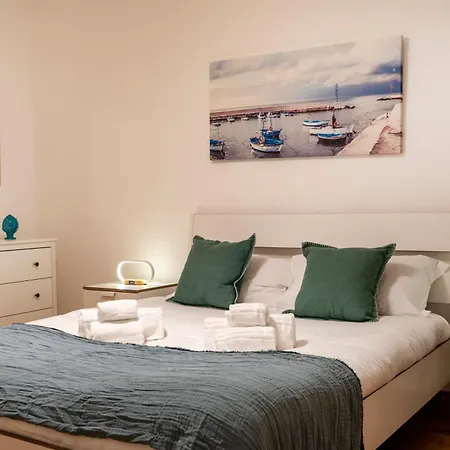Apartment Dimora Del Teatro Sightly Bari